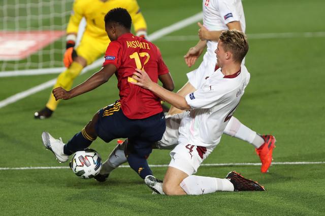 乒乓球德甲第二十一轮：樊振东独得两分  常规赛主场收官